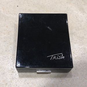 Trish McEvoy Med Refillable Double-Decker Compact